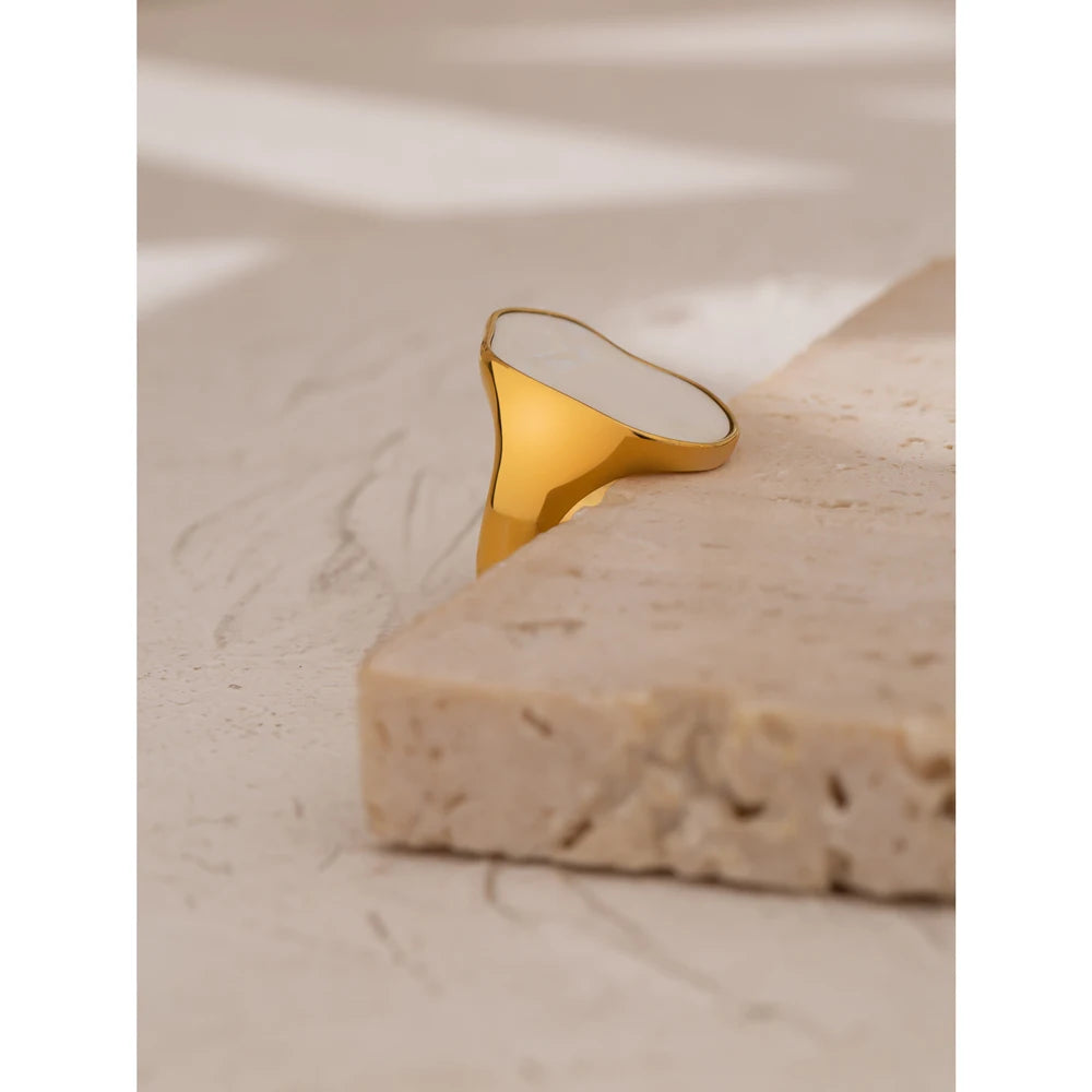 Anastasia Irregular Natural Shell Rings