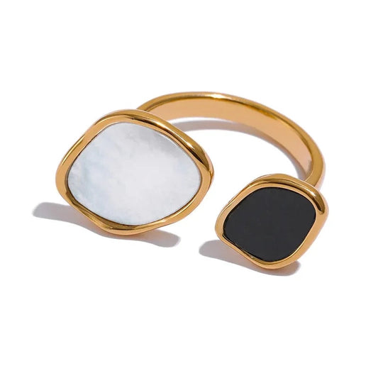 Iris Acrylic Shell Ring