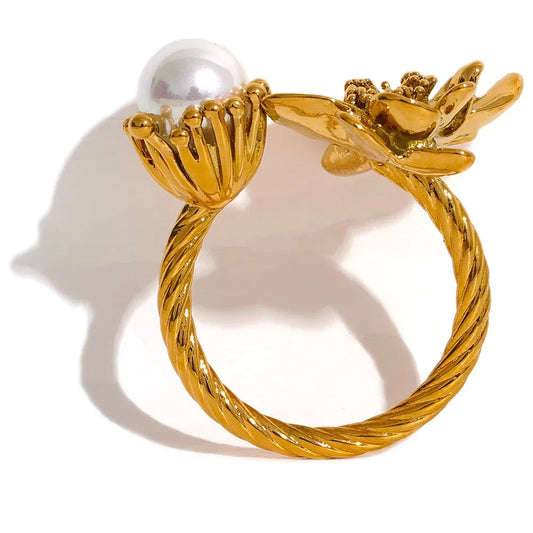 Emily Charm Flower Ring
