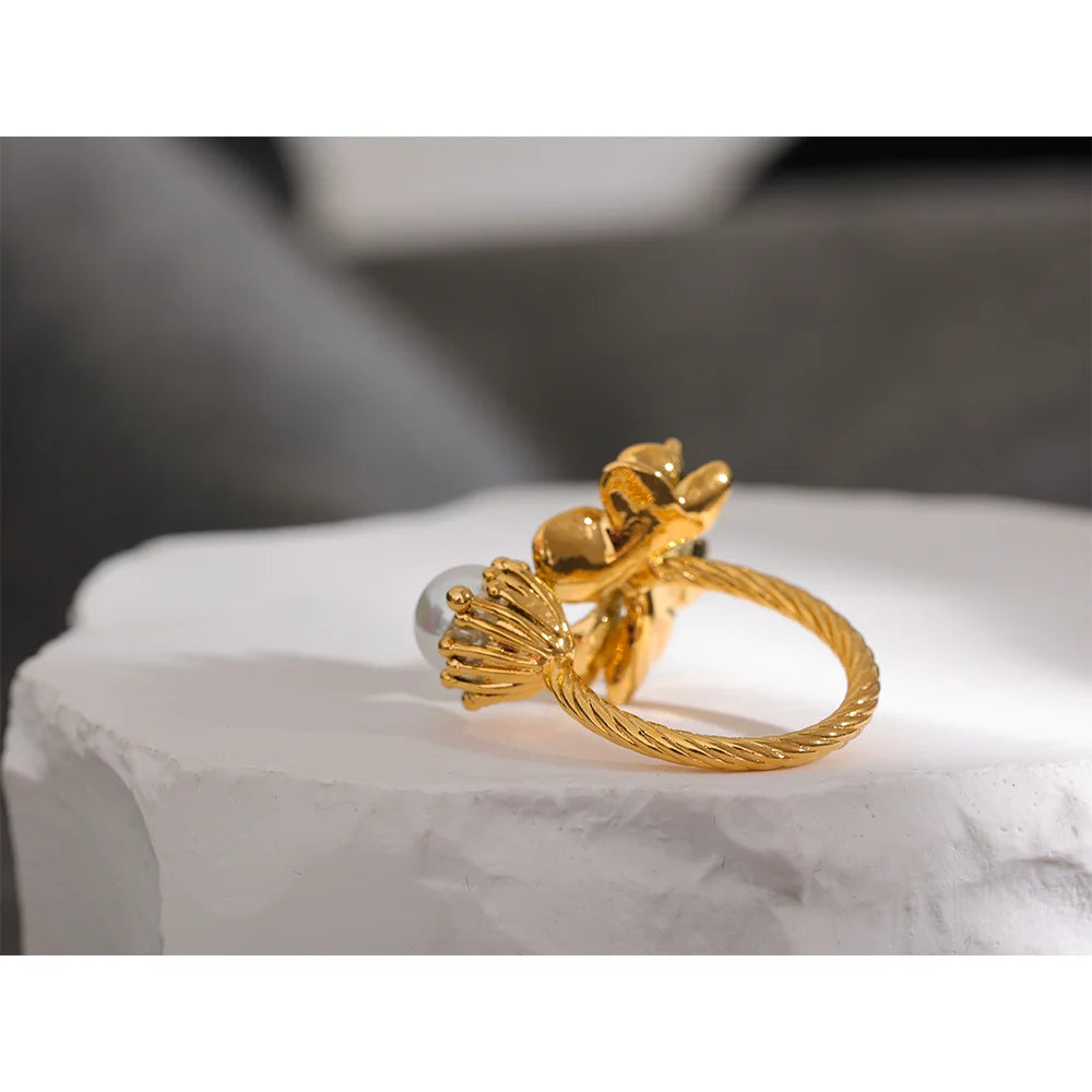 Emily Charm Flower Ring