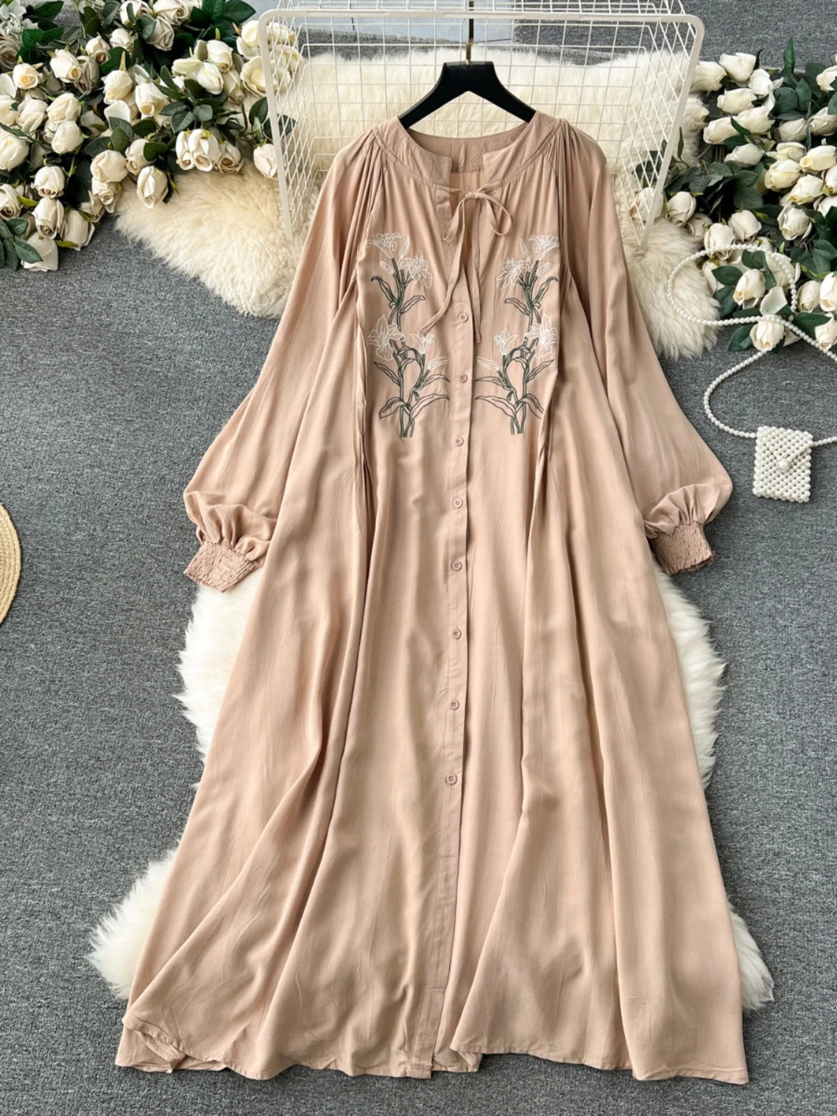 Qadira Embroidered Loose Tunic Dress