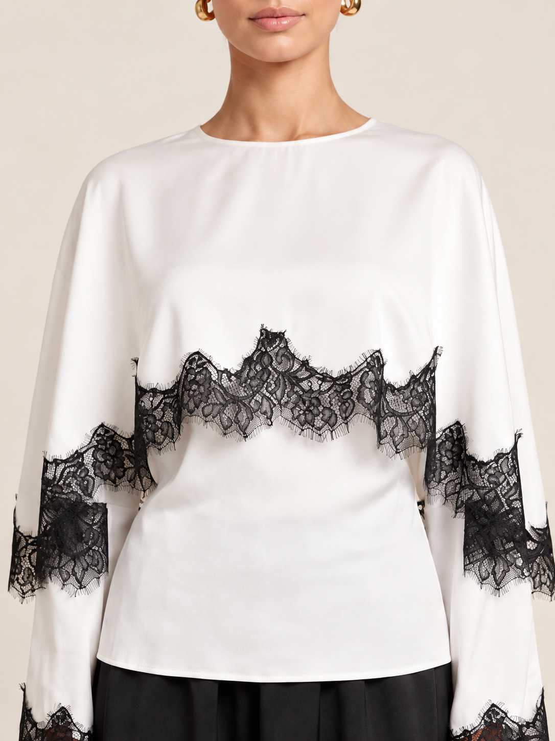 Nilofar Lace Cape Sleeve Top(2 Colors)
