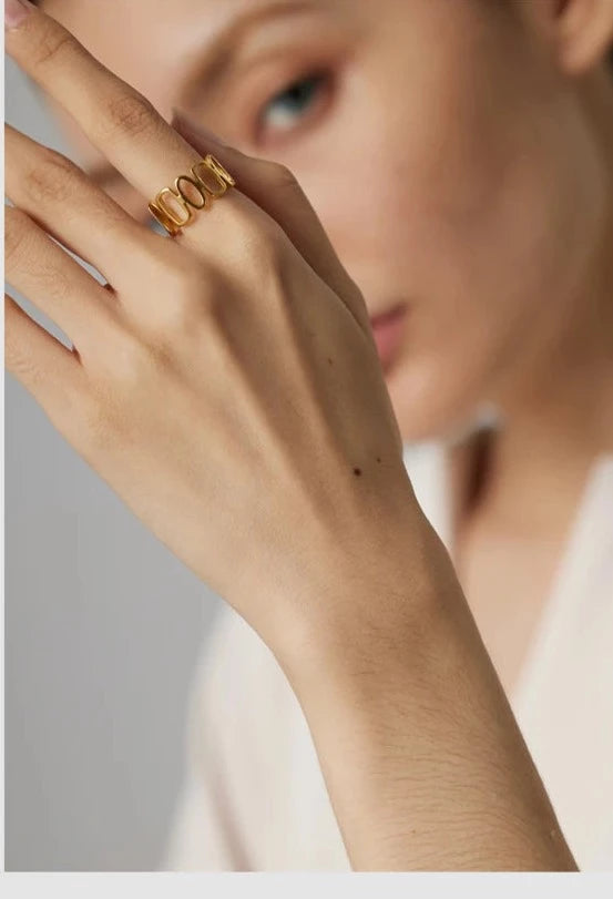 Scarlett Geometric Ring