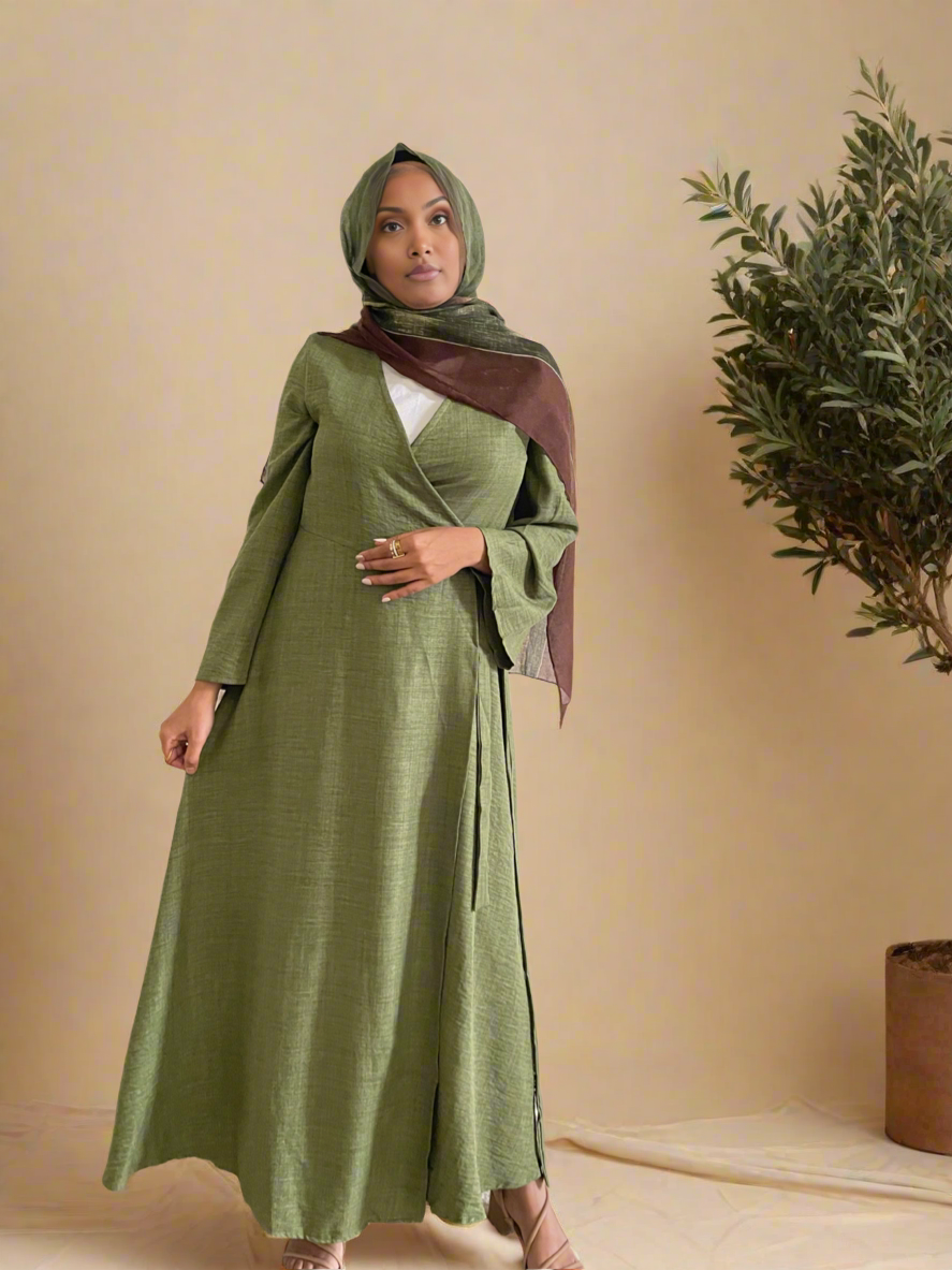 isabella dress green Gown Maxi V Women's Isabella Pegged V-Neck Satin Maxi Dress S/M/L/XL Fuchsia/Dark Green MEAN BLVD L Dark Green