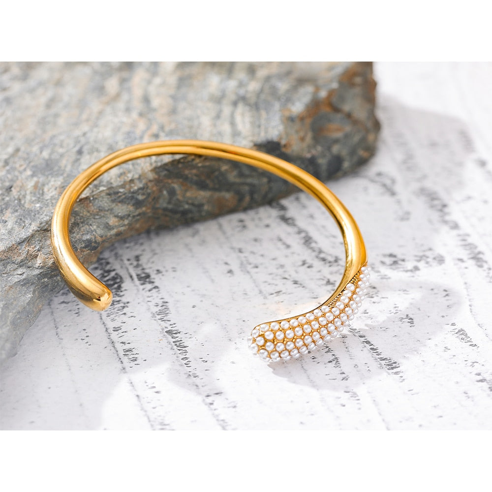 Zelena Cuff Bracelet Bangle
