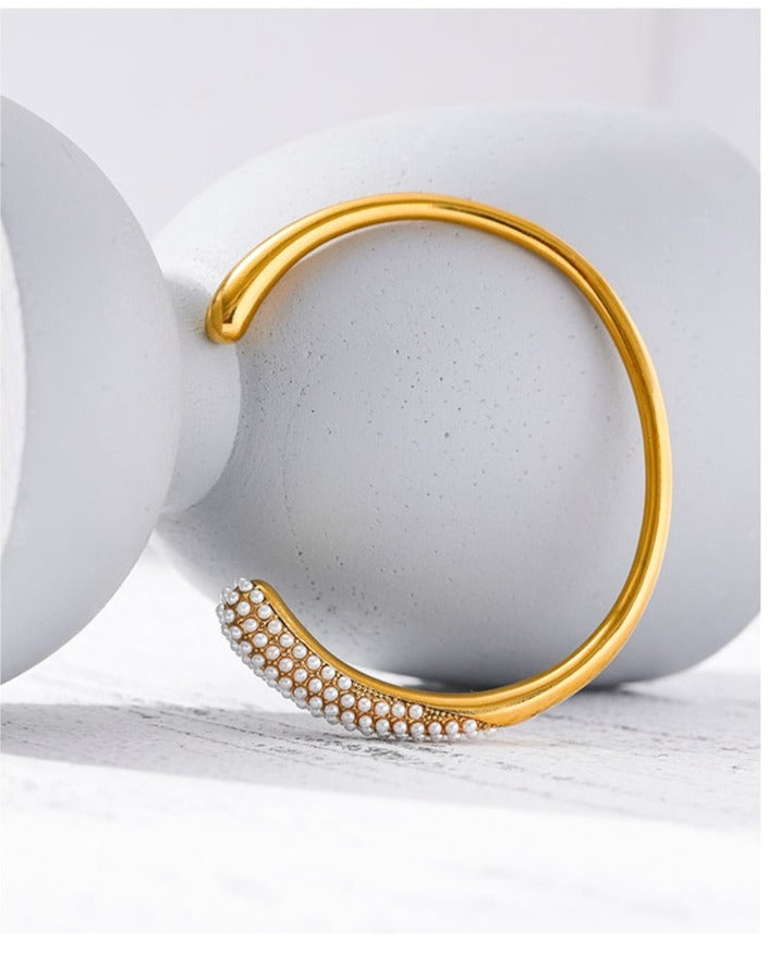 Zelena Cuff Bracelet Bangle