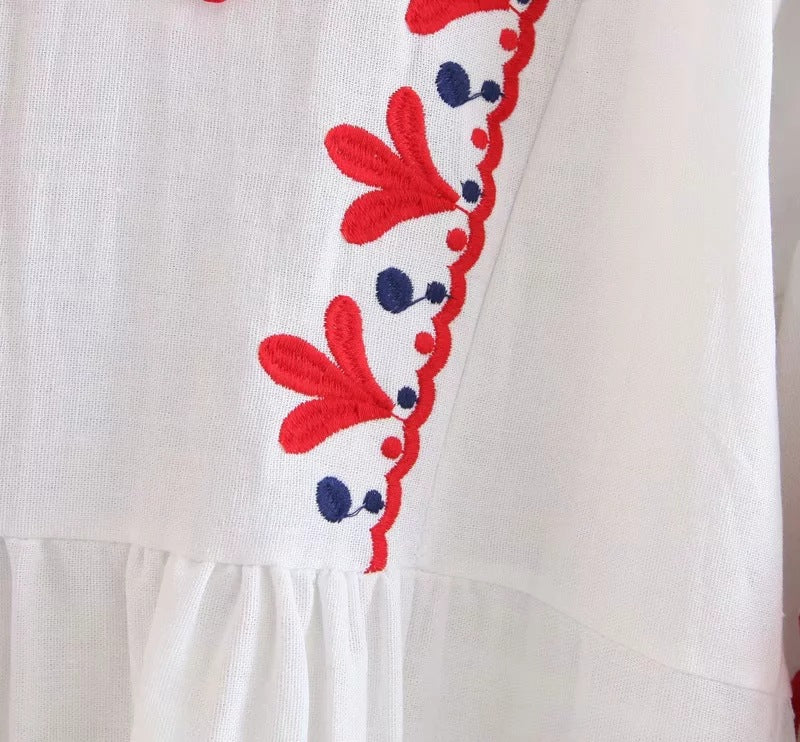 Lantern sleeve embroidery tunic (3 colors)